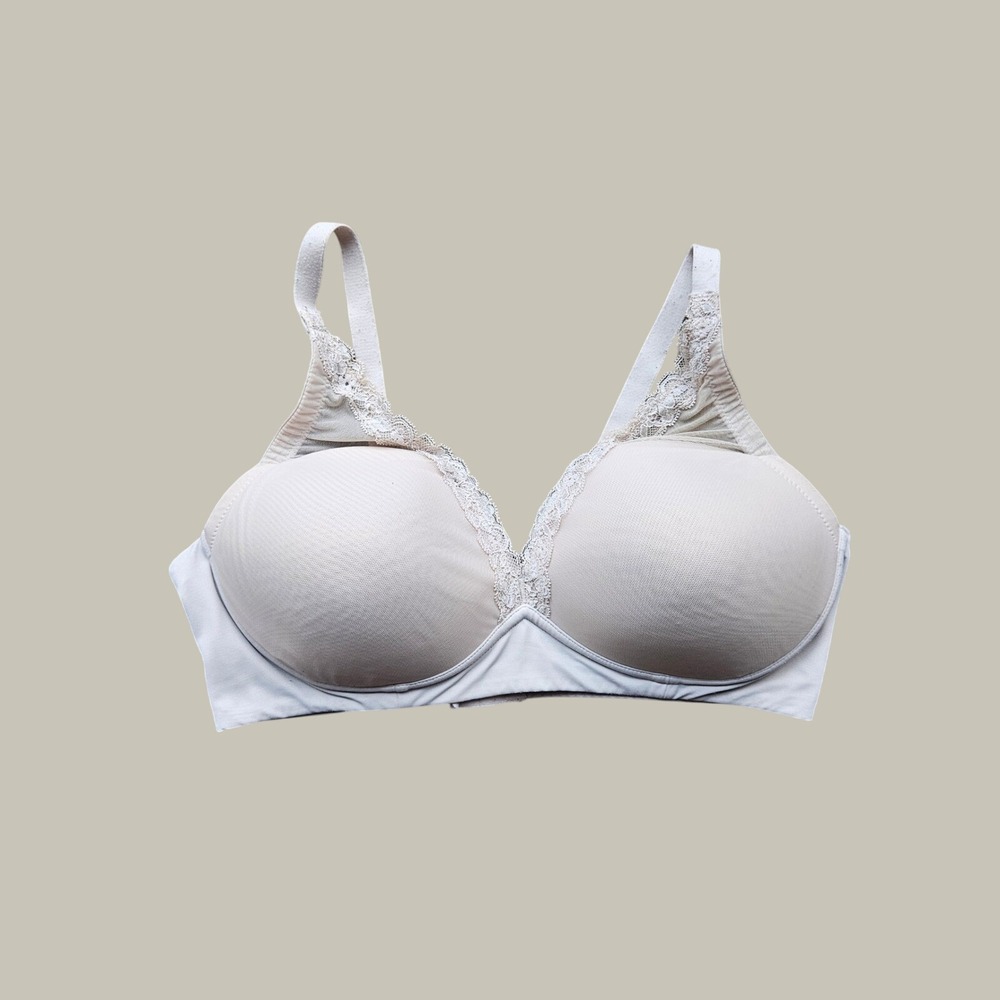 Warner's Lace Escape Wire-Free Wireless Lace Trim Mesh Panel Bra Beige Nude 38D